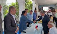 برپایی میز خدمت علوم پزشکی گراش در نماز جمعه